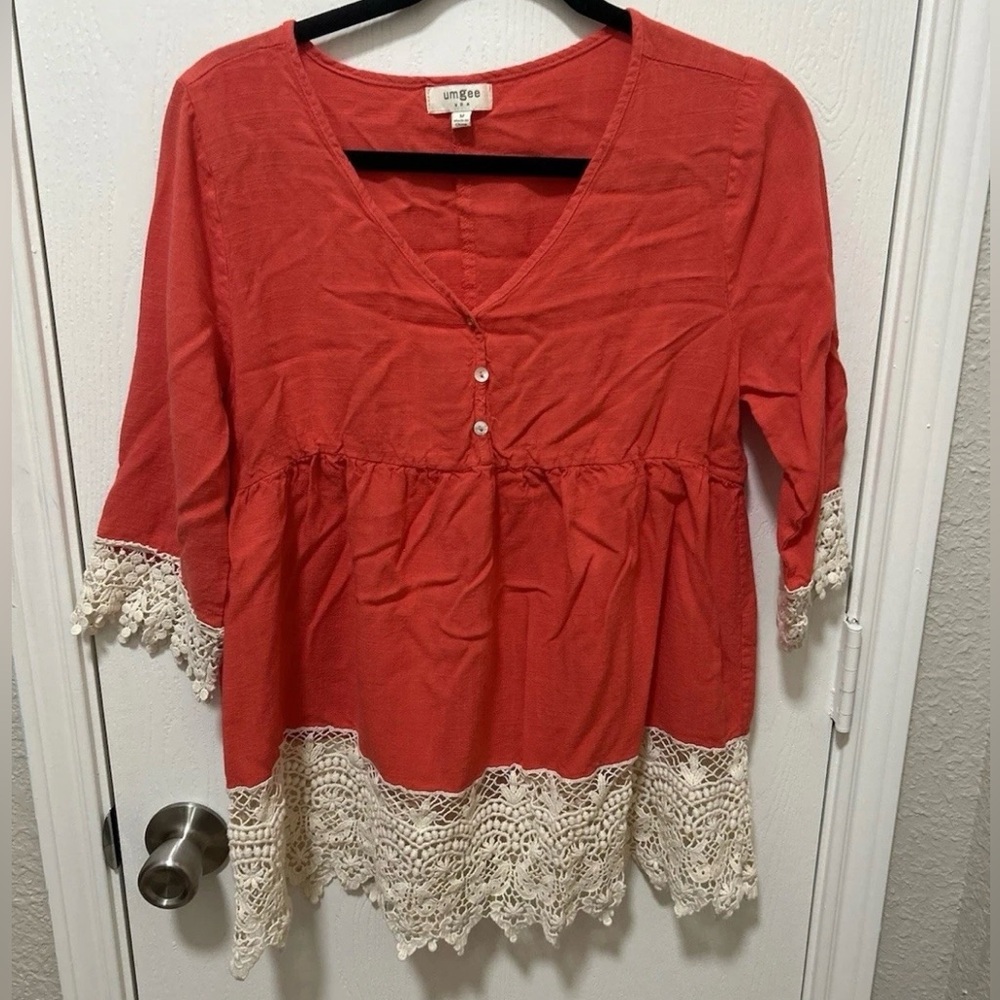 Umgee Blouse Coral Crochet Detail 3/4 Sleeve Flowy Woman’s Size Medium Boho